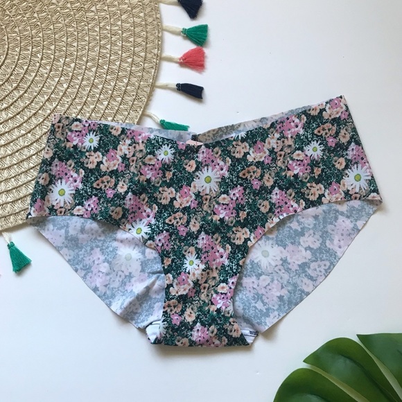 Victoria’s Secret No Show Hiphugger Panty Green Ditzy Garden Small NEW - Picture 3 of 3